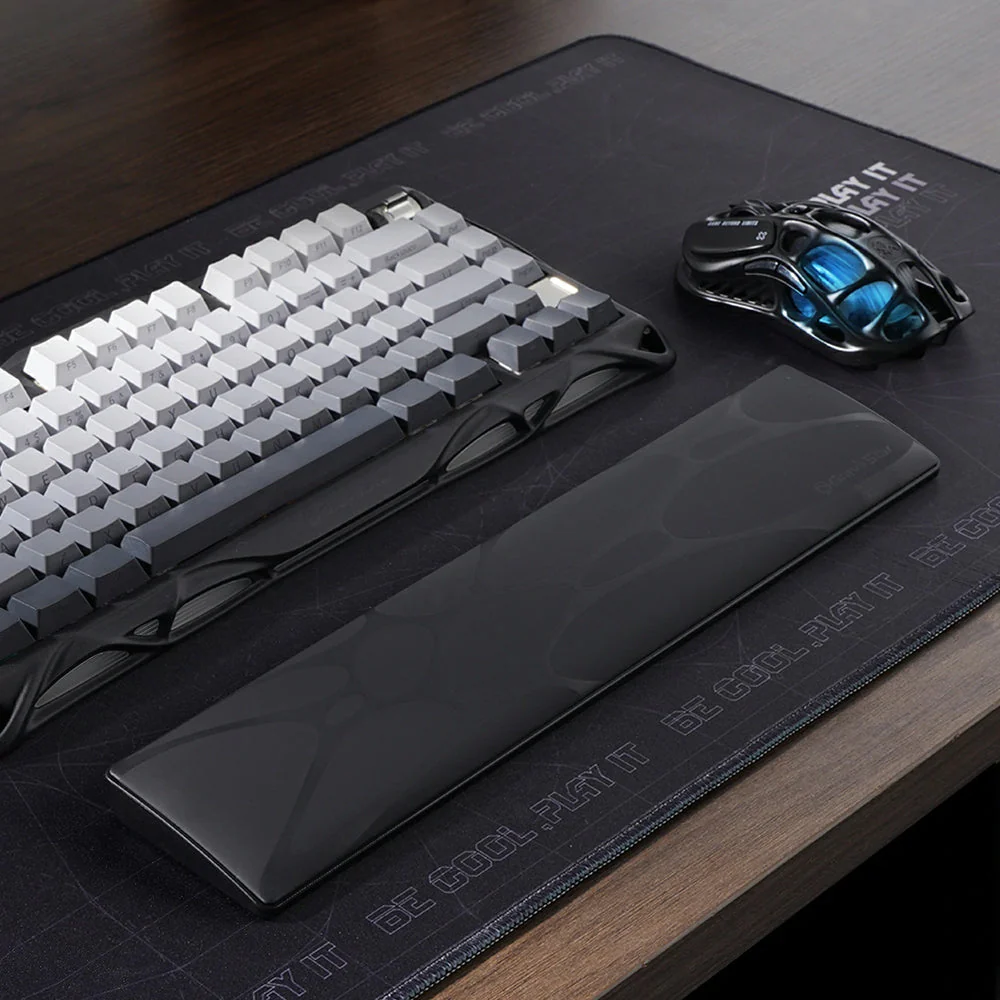 GravaStar 75% Keyboard Wrist Rest Pad - Image 3